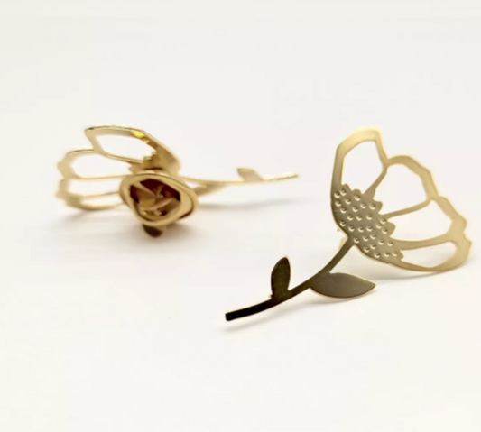 Pin's Fleur En Laiton