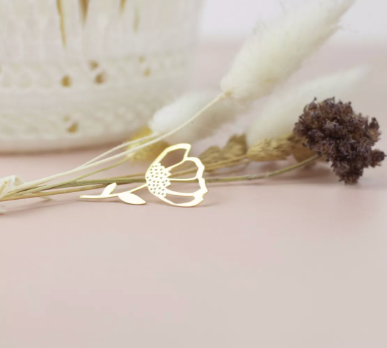 Pin's Fleur En Laiton