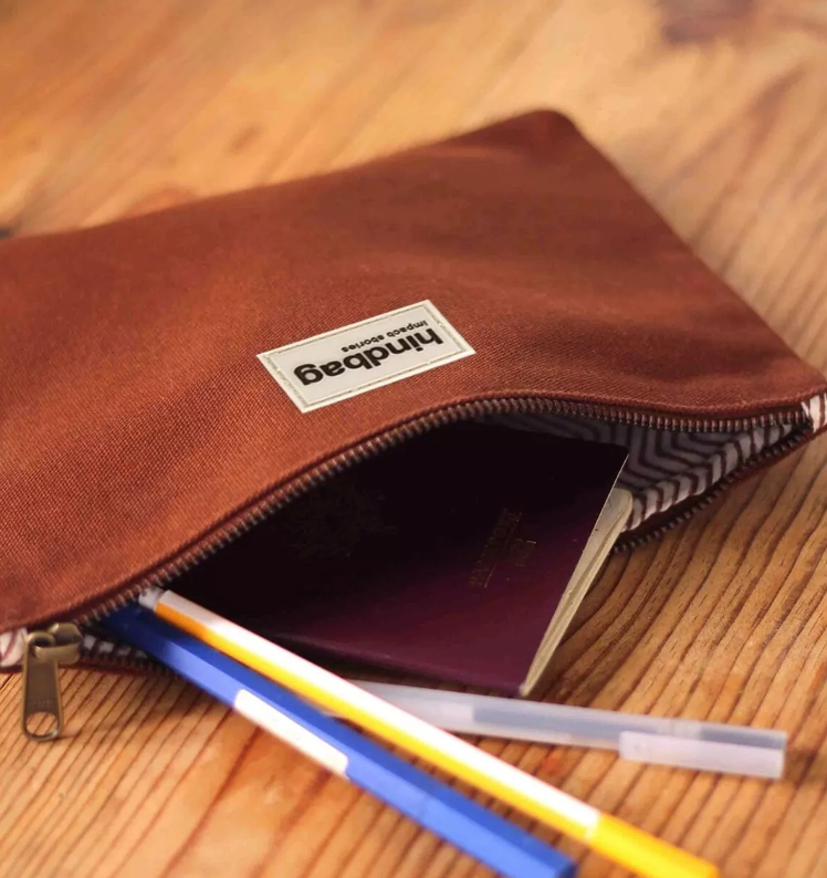 Pochette Ema