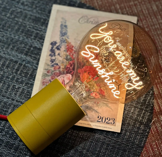 Ampoule MITB - You are my Sunshine + Socle POP Blanc