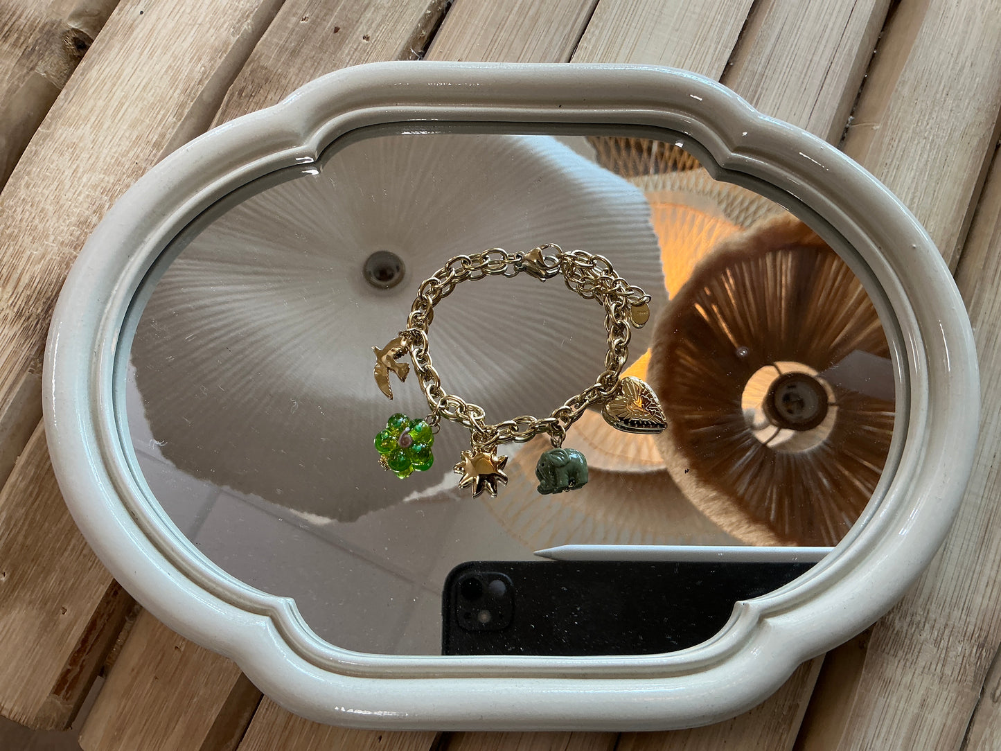 Bracelet doré éléphant