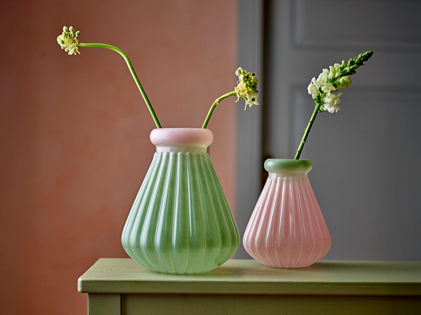 Judith Vase, Verte, Verre
