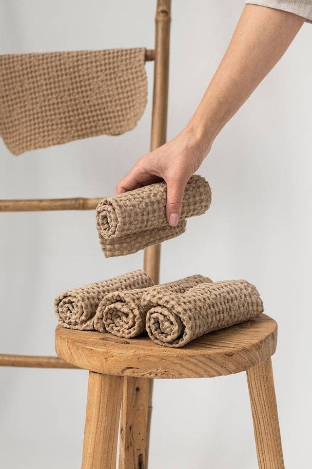 MagicLinen (We handle U.S. import procedures for you) - Ensemble de 5 lingettes visage en lin beige gaufré | Zéro déchet