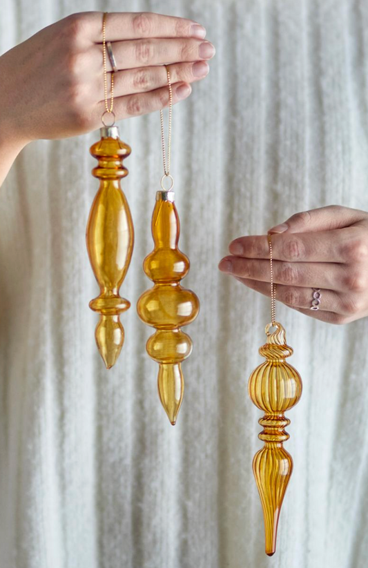 Auralia Bibelot, Or, Verre