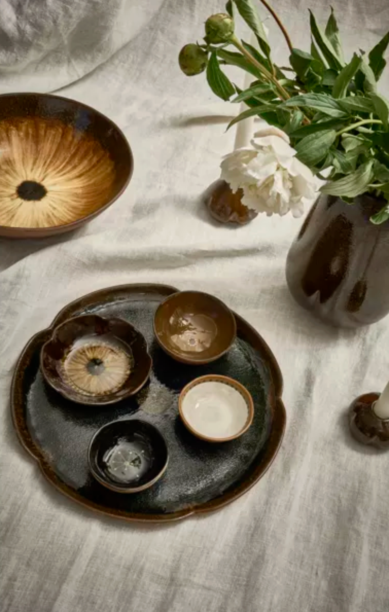 CYCLE - assiette de présentation - grès - DIA 31 x H 2,1 cm - mix de couleurs